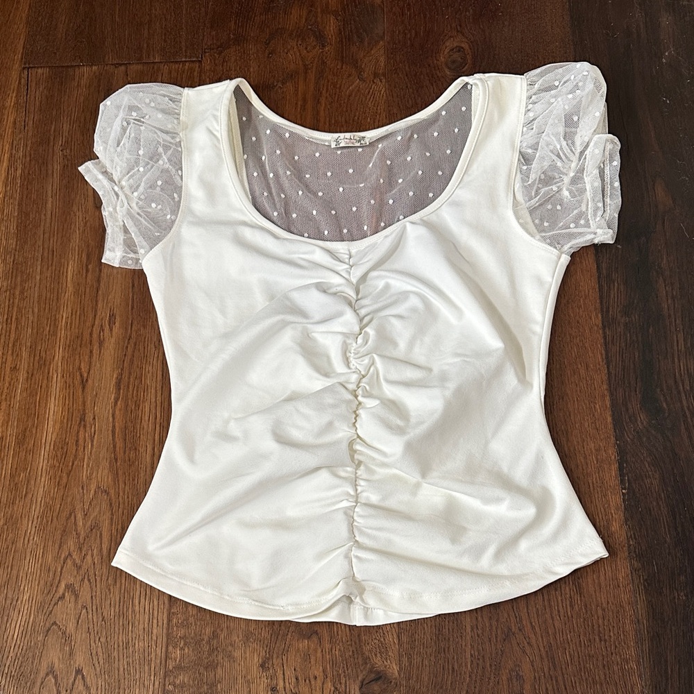 🌻Free People White Ruched Top with Sheer Sleeves- Mediun
